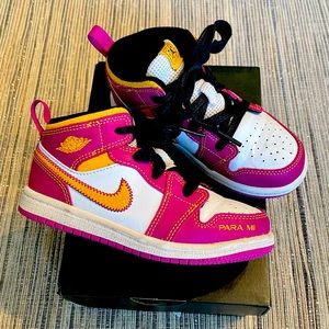 AIR JORDAN 1 MID DOD (Size 9)